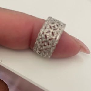 White gold ring